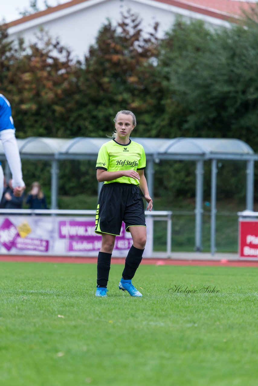 Bild 305 - B-Juniorinnen TSV Schoenberg - Holstein Kiel : Ergebnis: 0:23